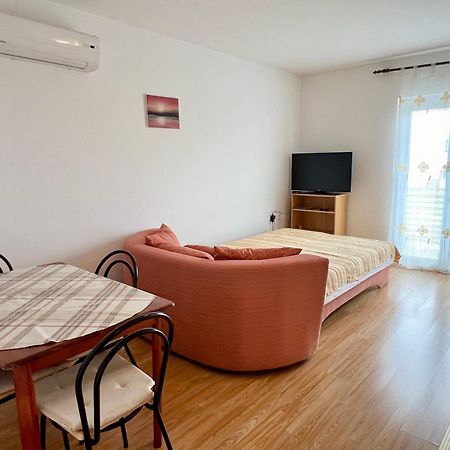 Apartments Monika บาร์บินเย ภายนอก รูปภาพ