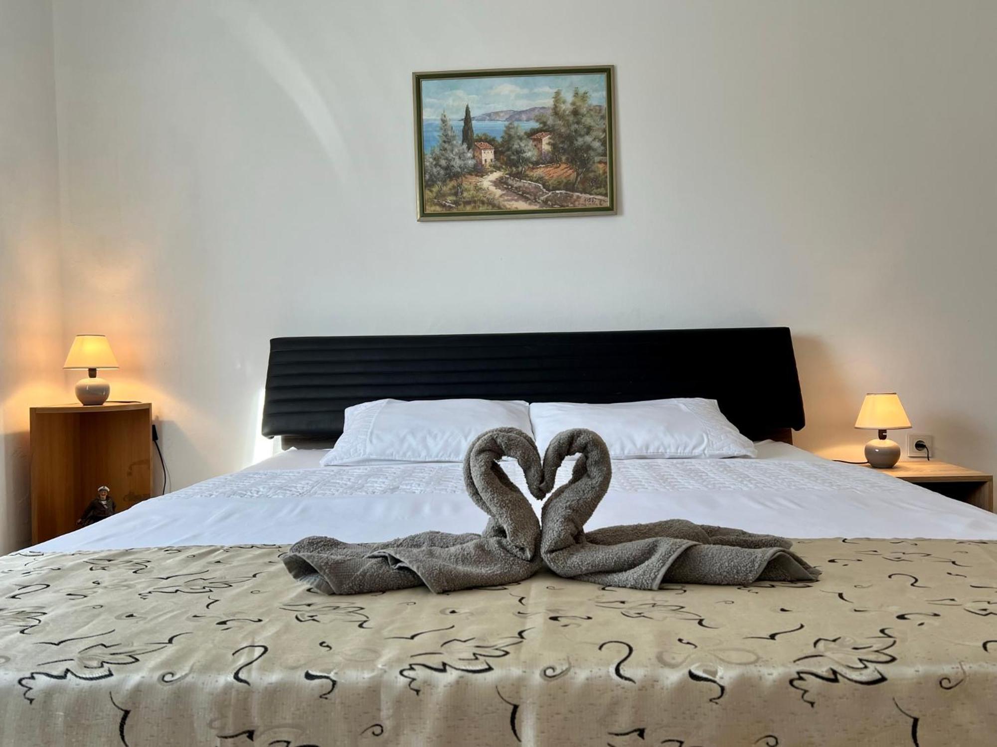 Apartments Monika บาร์บินเย ภายนอก รูปภาพ