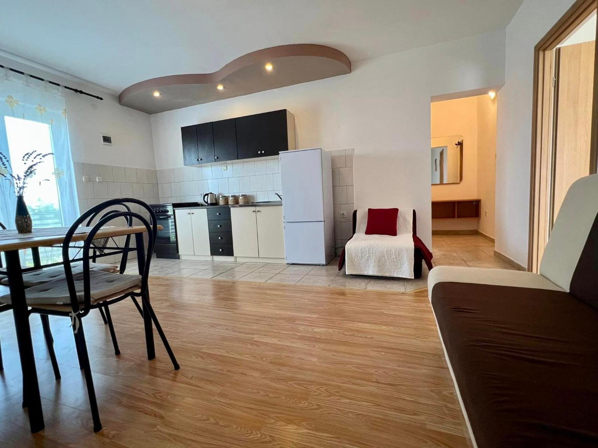 Apartments Monika บาร์บินเย ภายนอก รูปภาพ